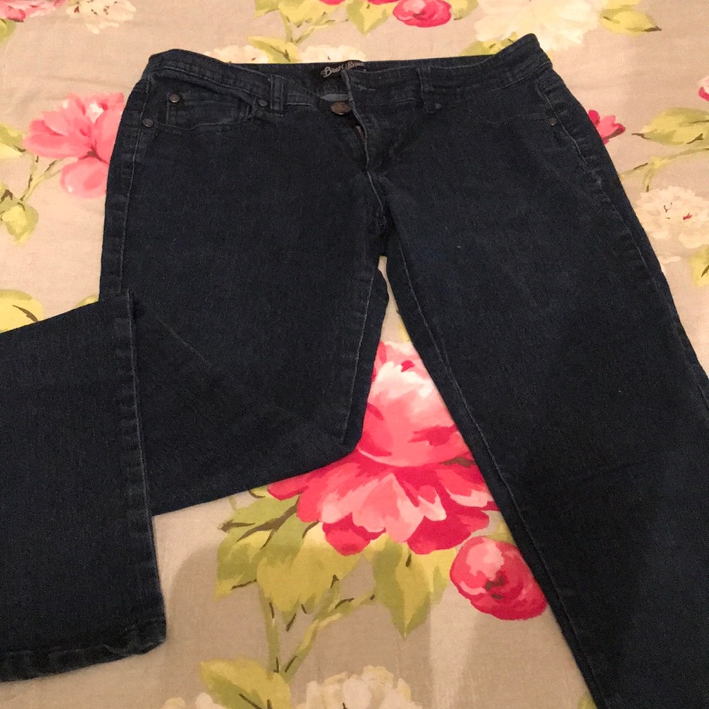 Skinny dark jeans
